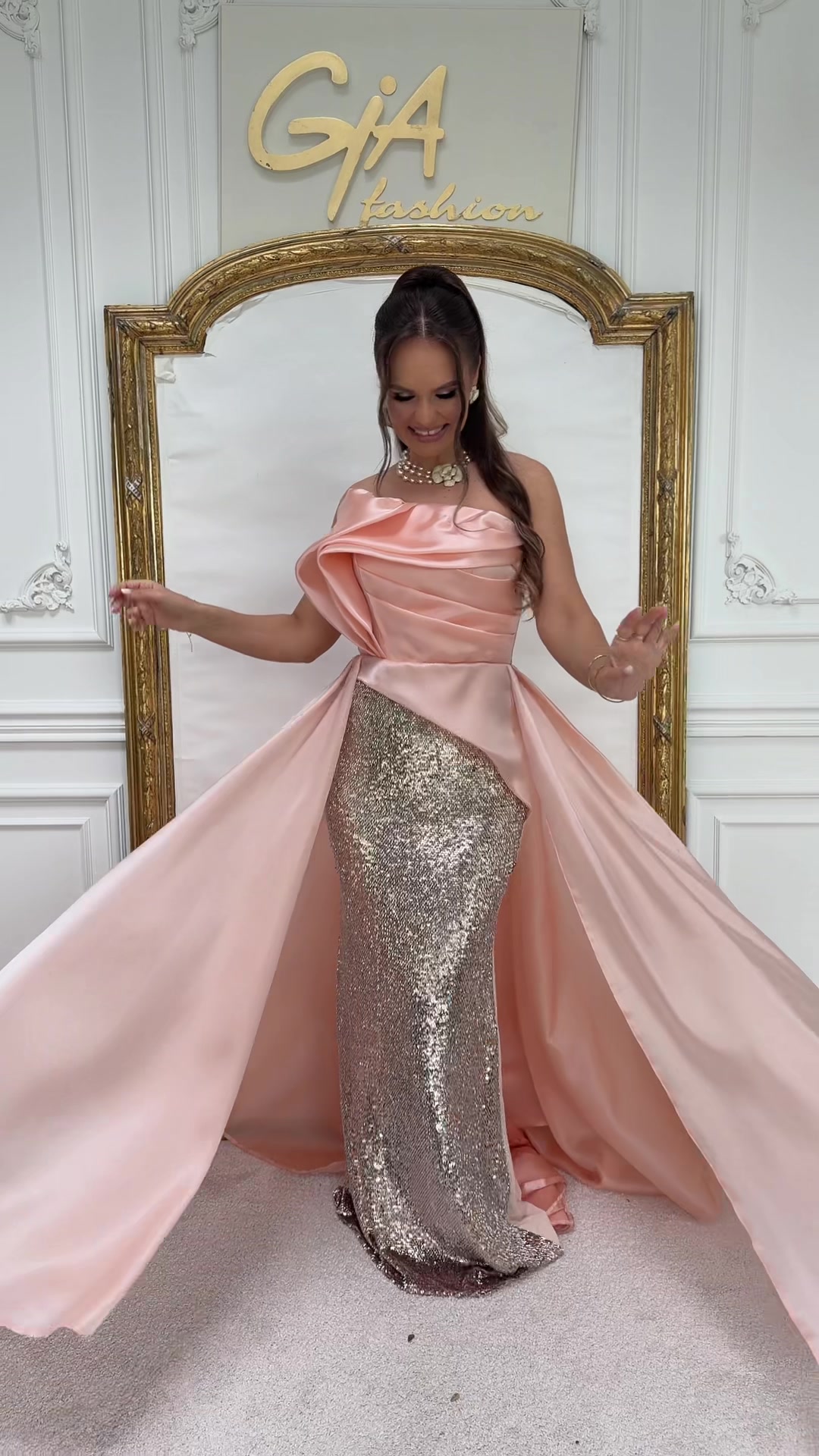 @Gia Fashion