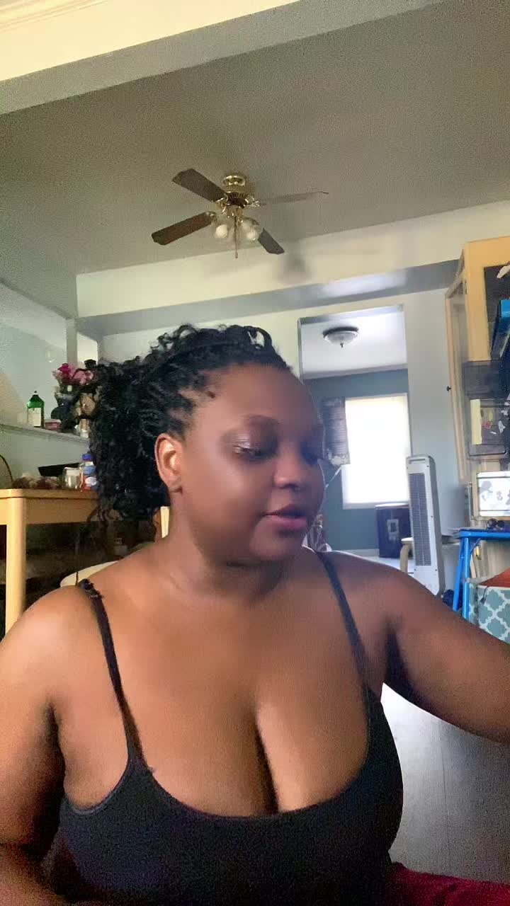 @ItslarvaMarva