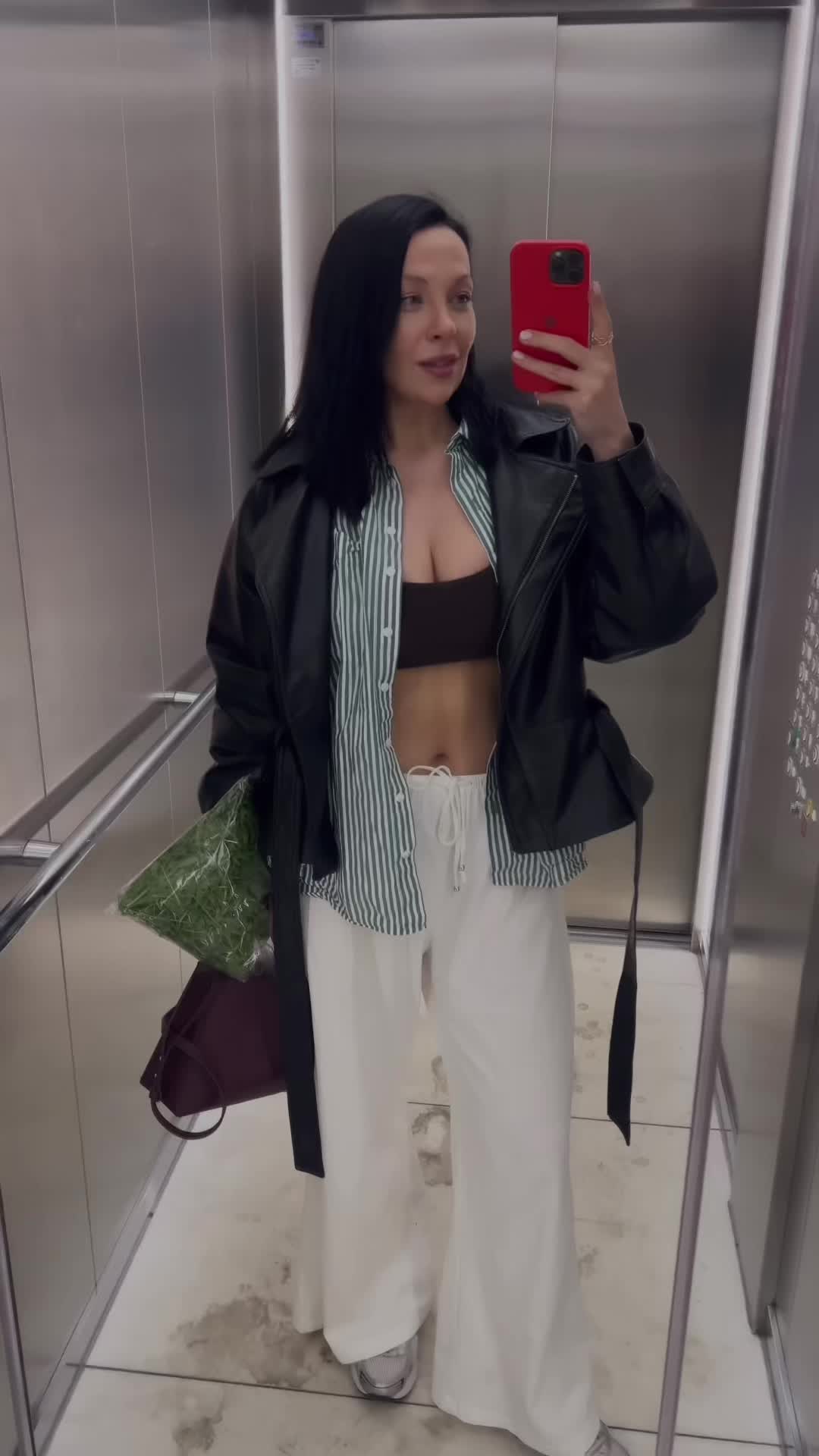 @Alena Kyptilova