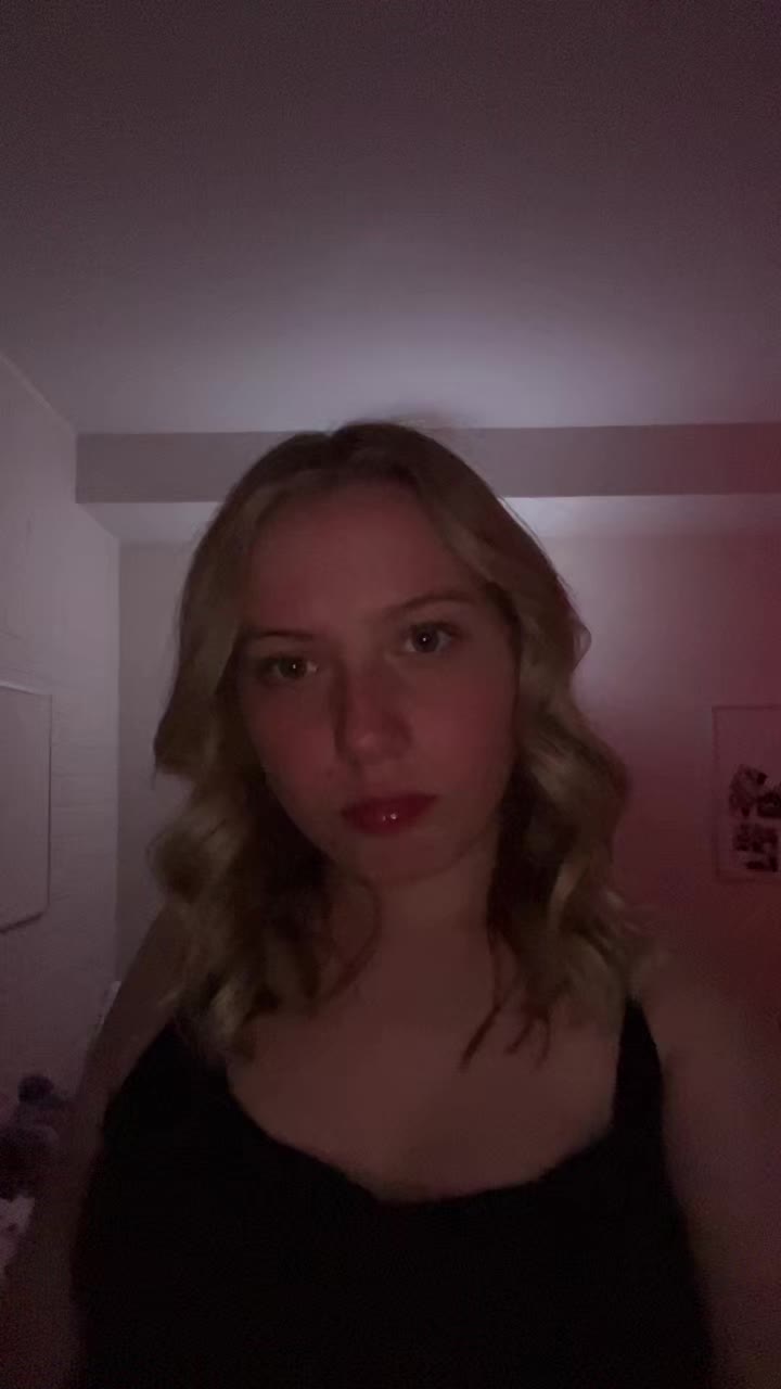 @𝐁𝐥𝐨𝐧𝐝𝐢𝐢😉❤️