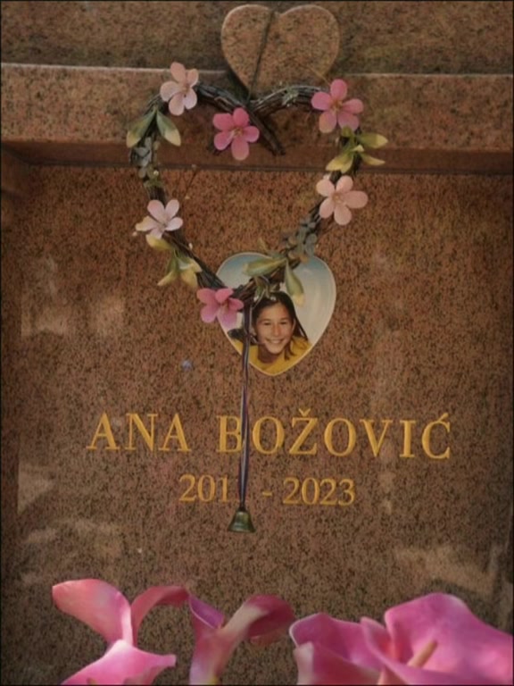 @Ana.