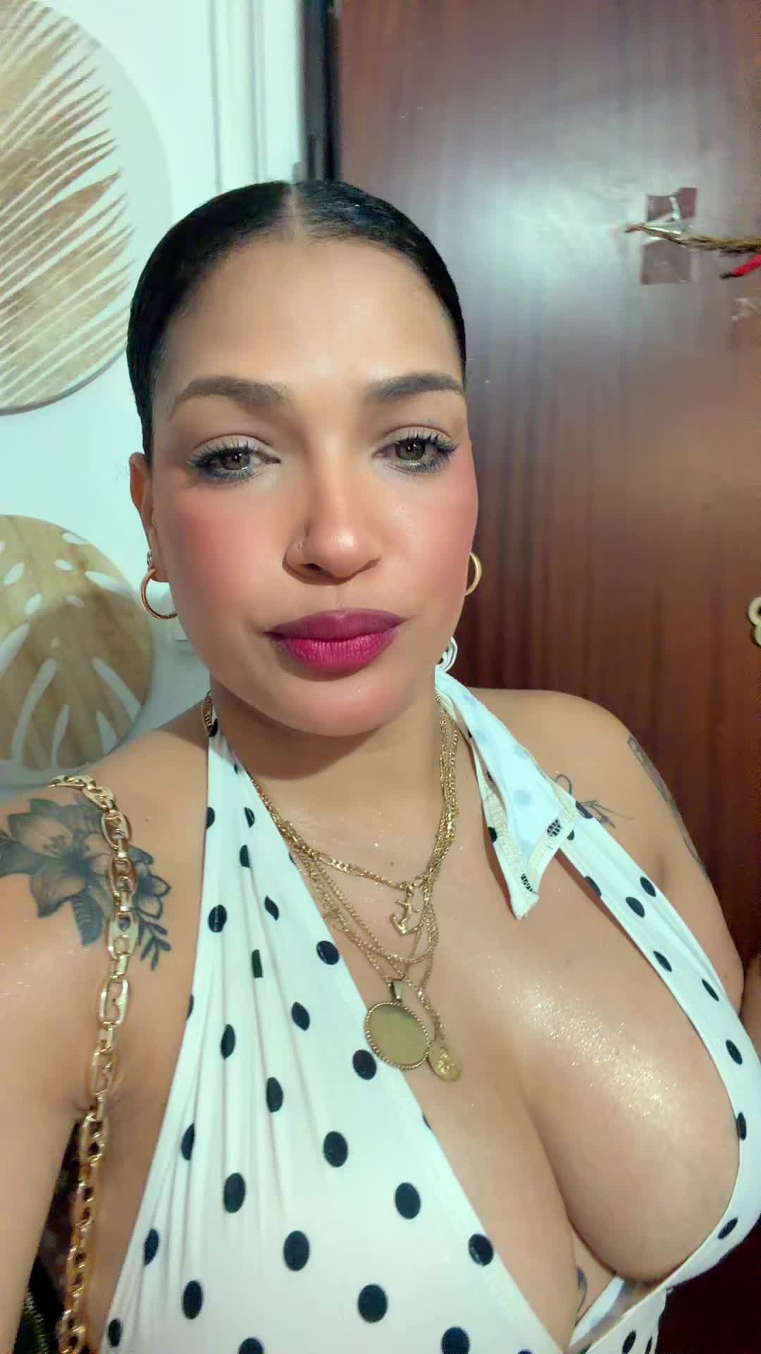 @lavivi1973