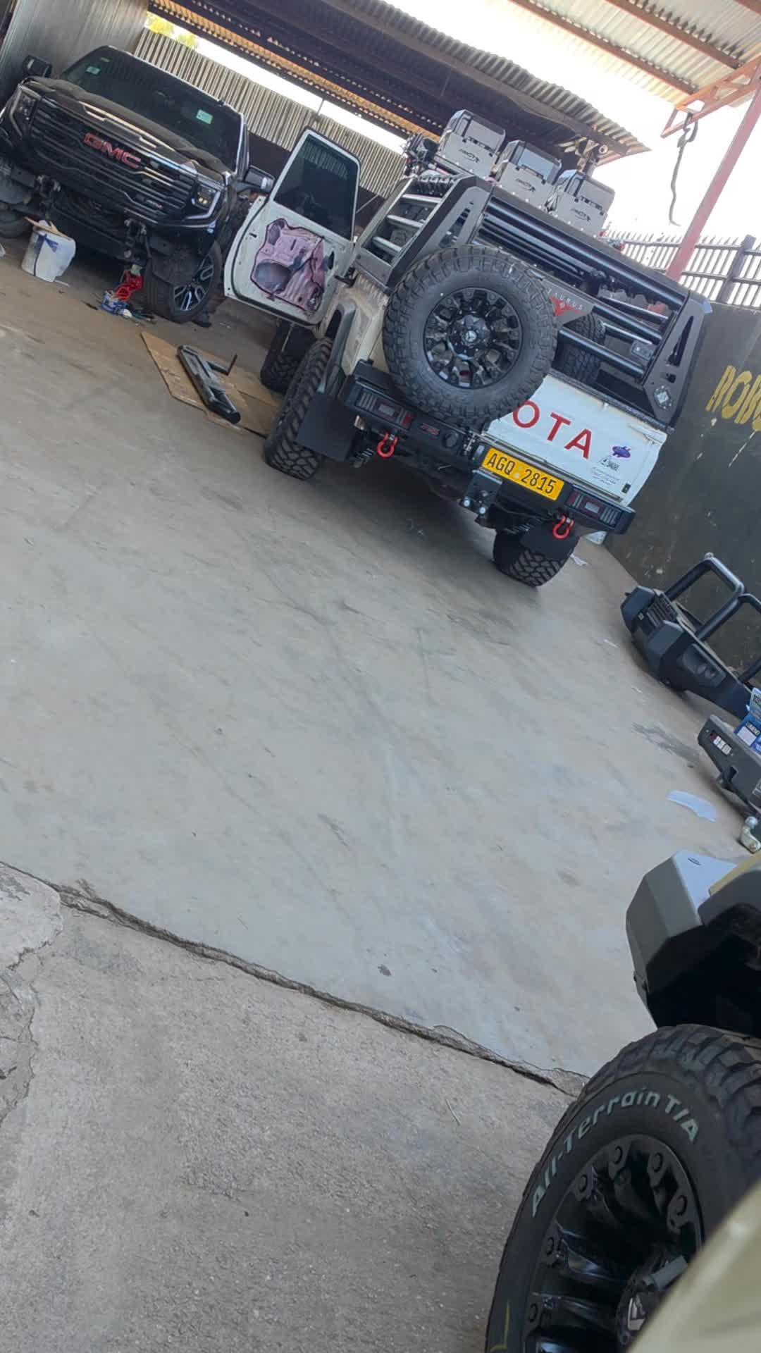 @Robot Auto 4x4 Customs