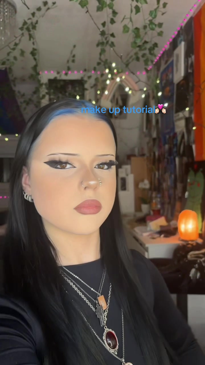 @⚢