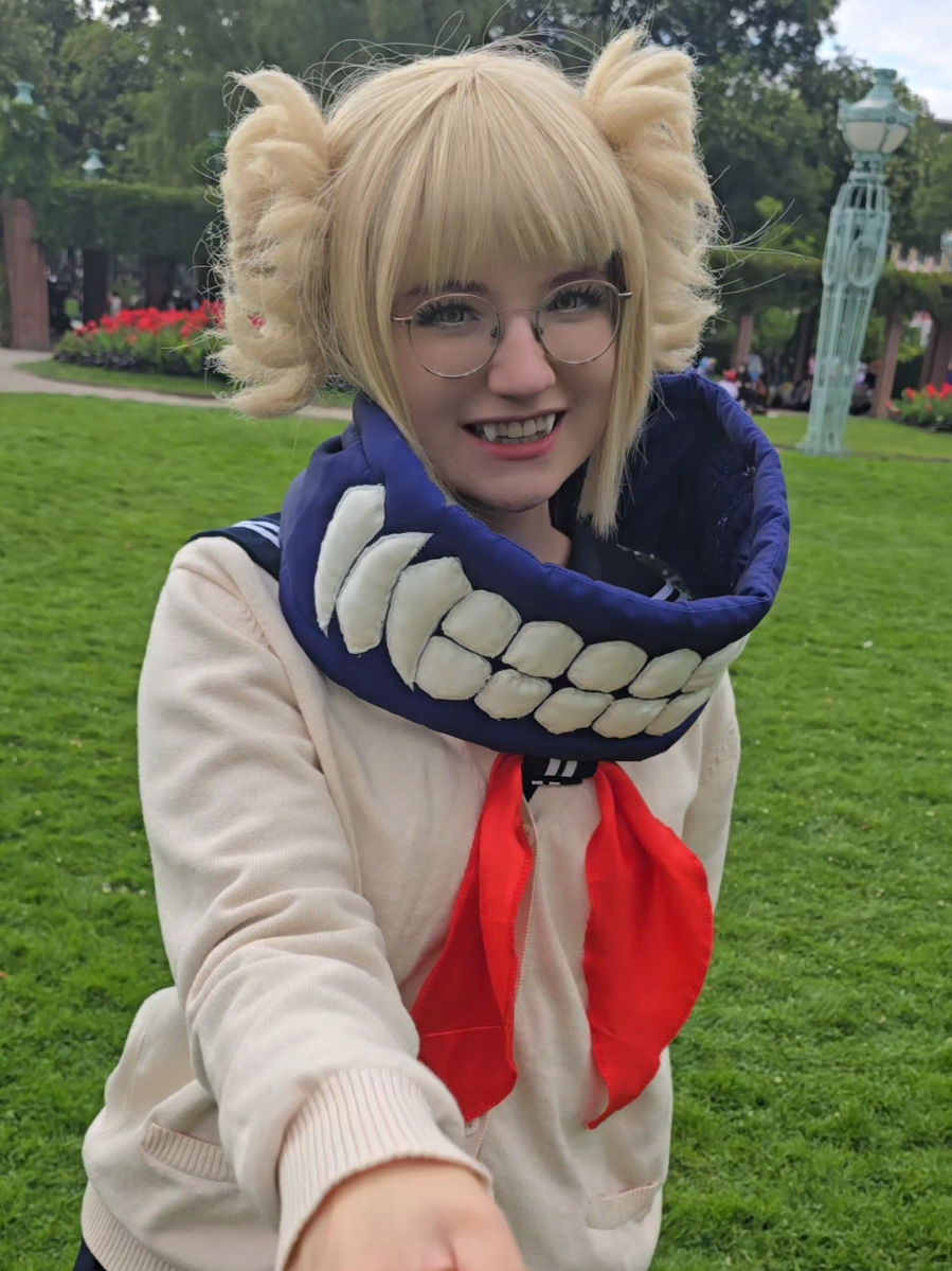 @hina_cosplays