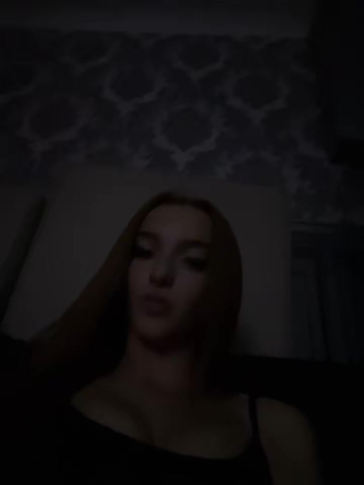 @evie🤎
