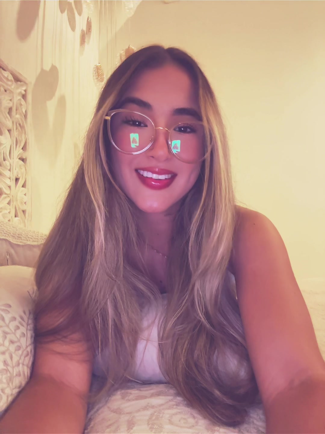 @Valeriaduquep