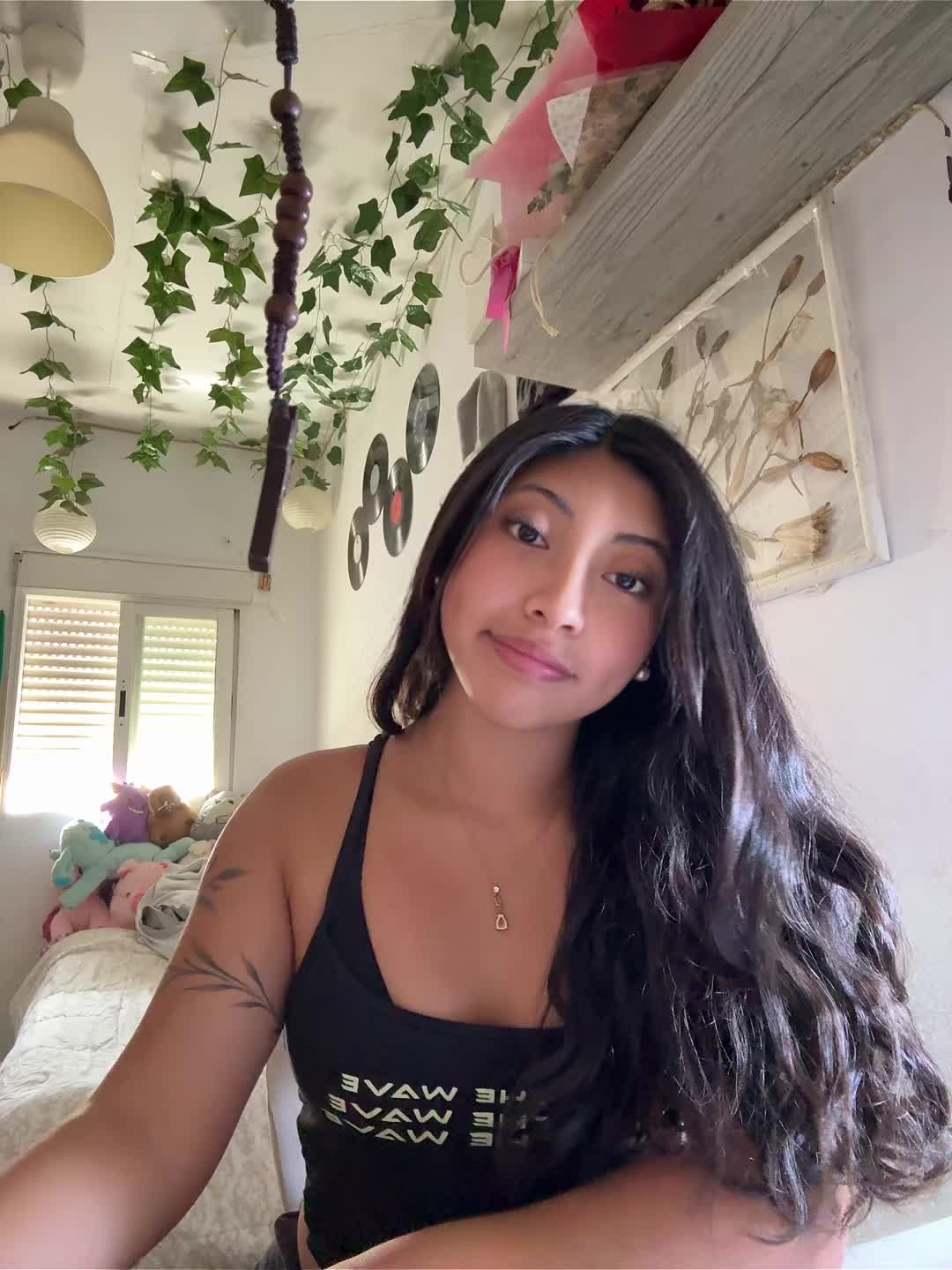 @&Ntilde;ustha Ot