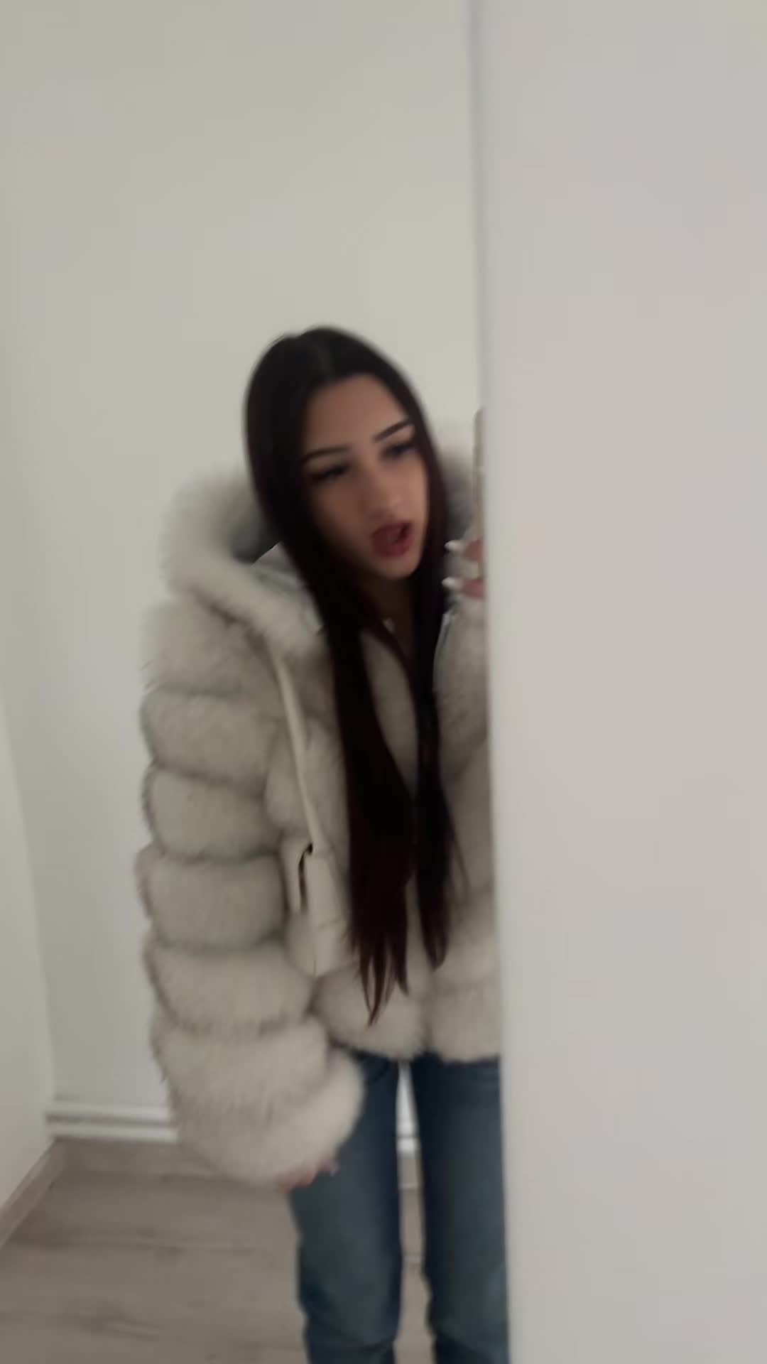 @BIBI