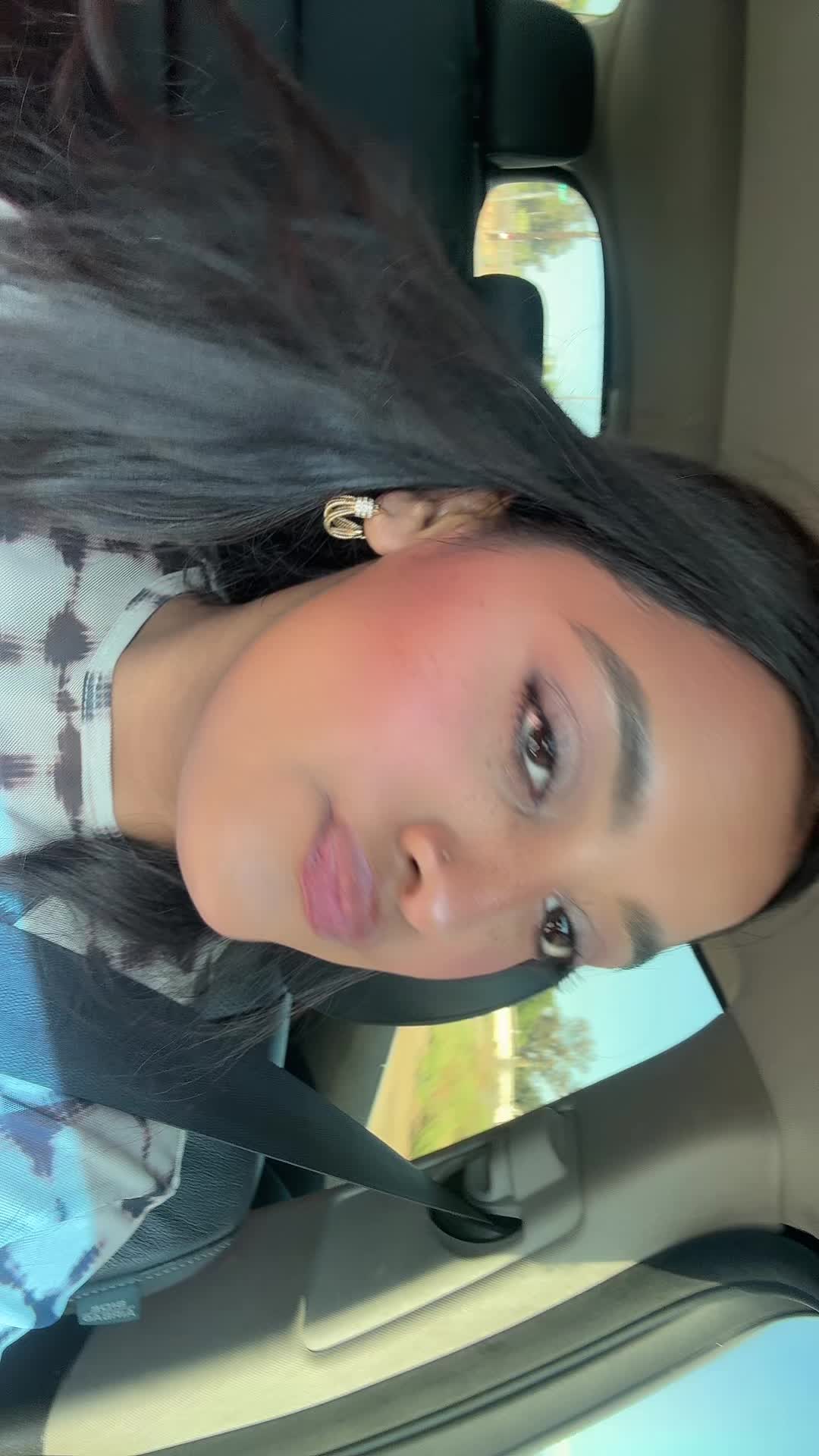 @Komal_K