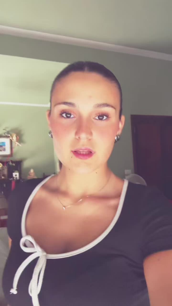 @eleシ