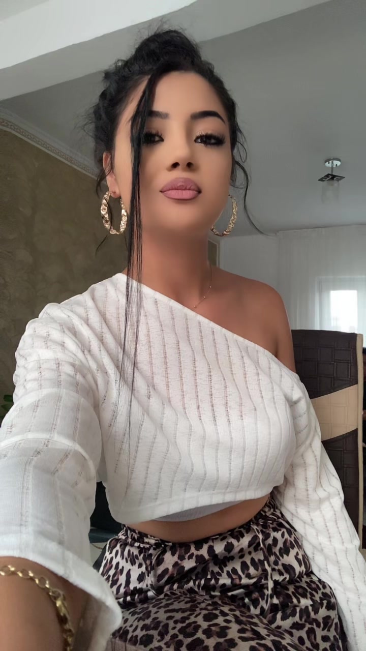 @Analisa