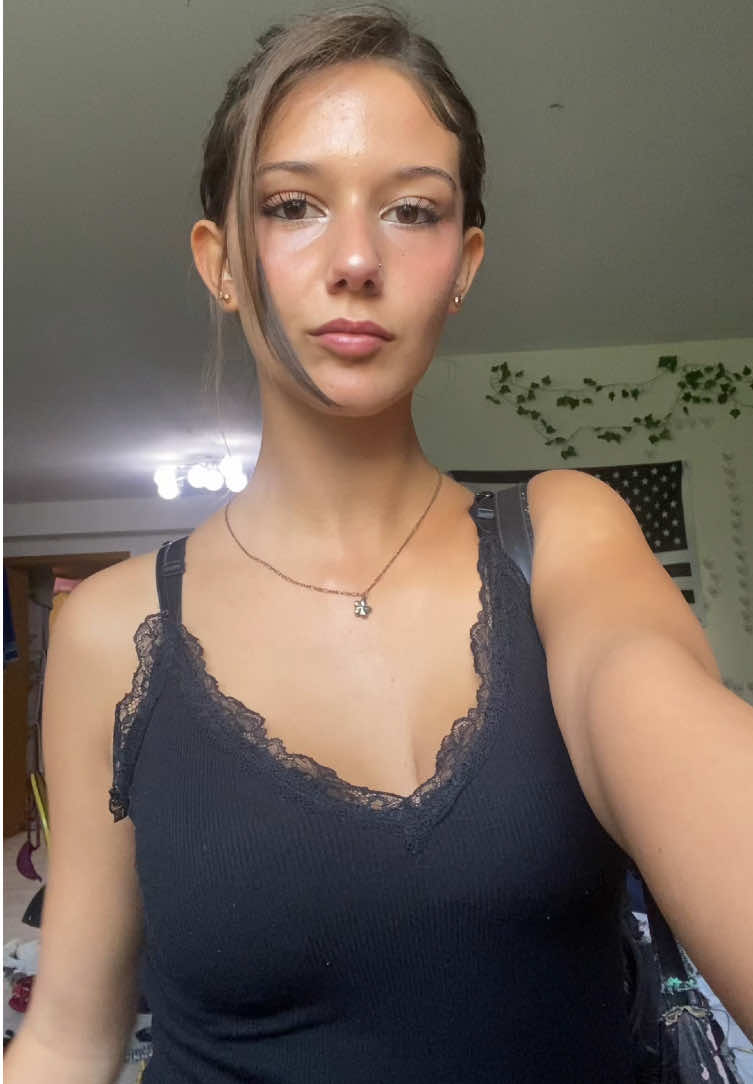 @𝐚𝐧𝐧𝐚