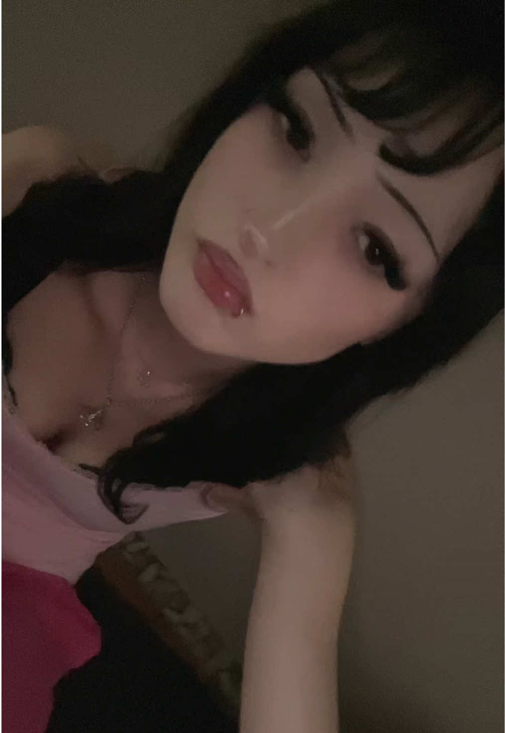 @Luzi ໒꒱