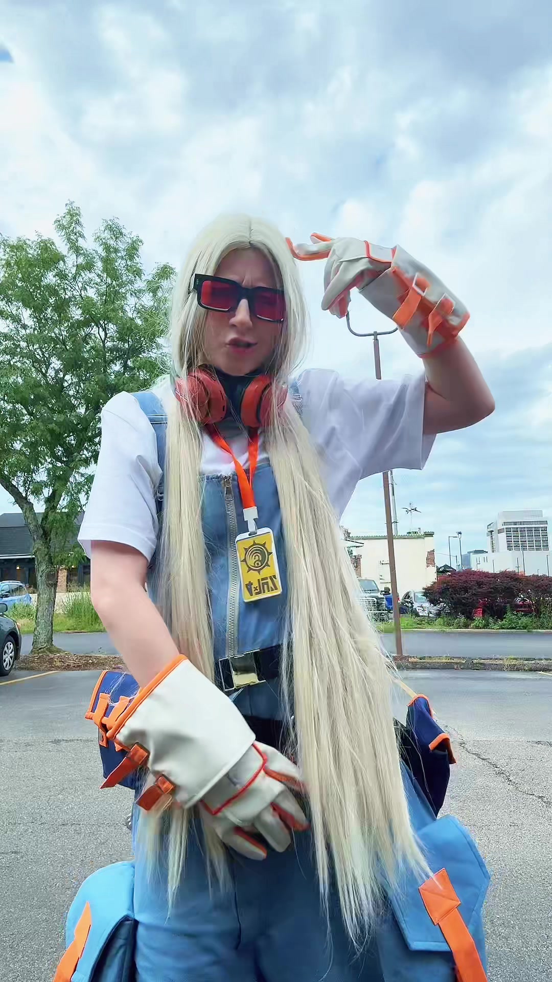 @I cosplay fictional felons