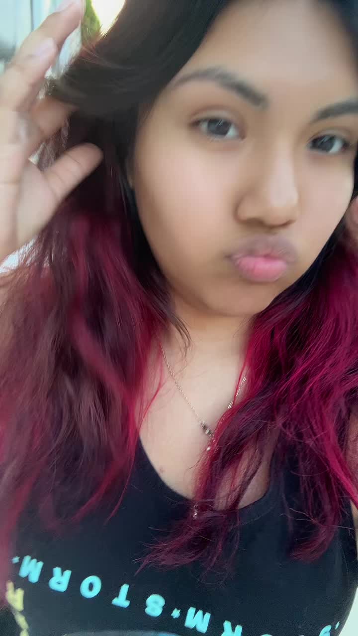 @<3