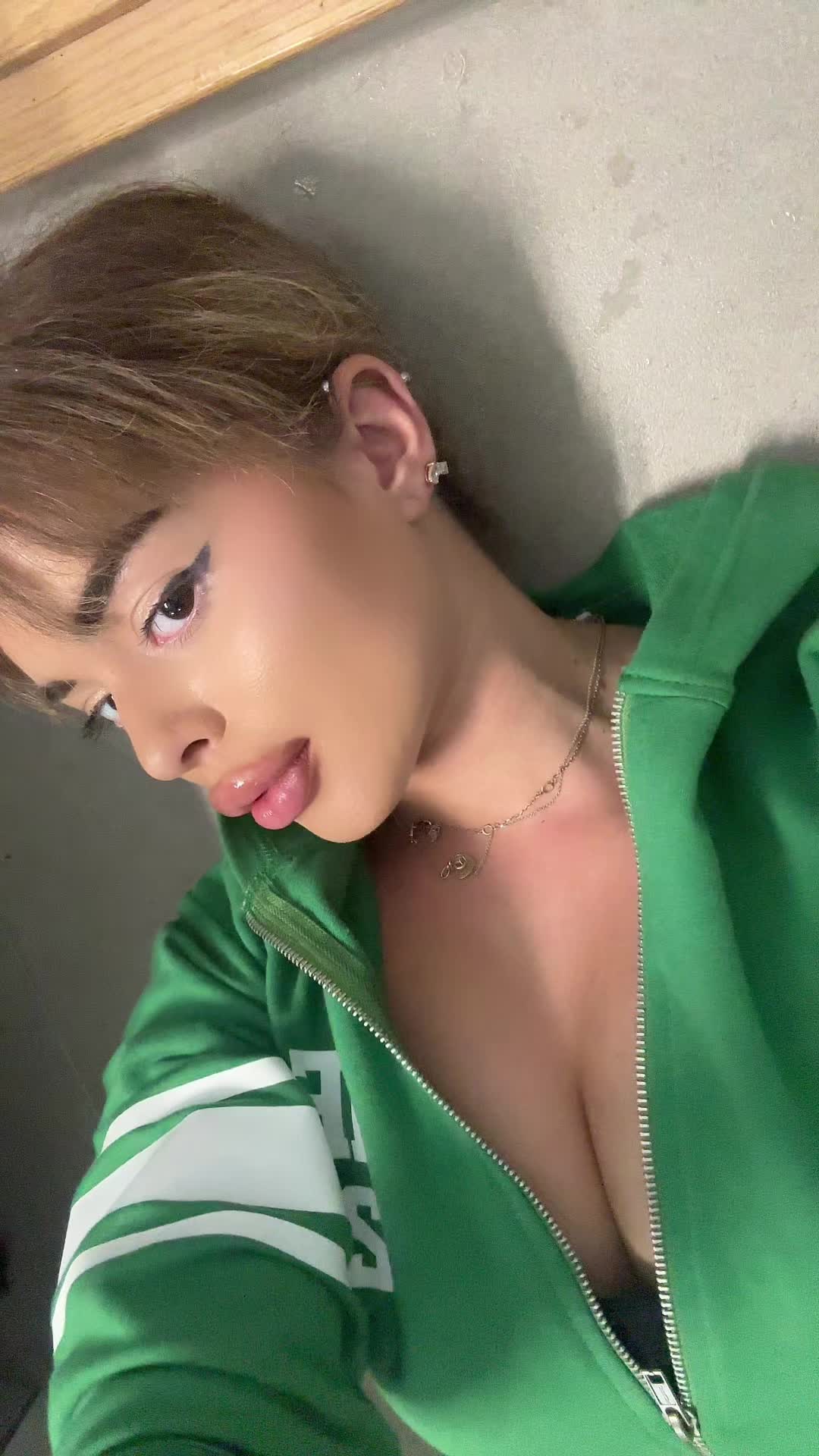 @selinahelene