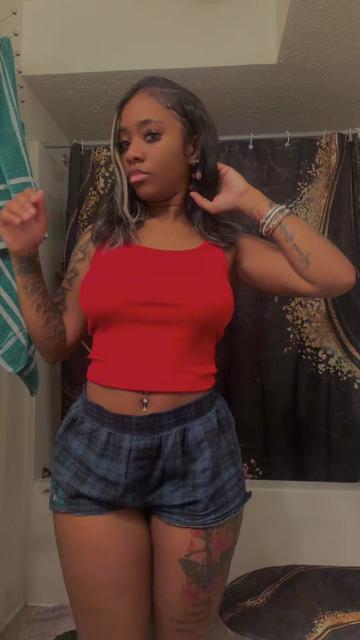 @TyeshaRaven