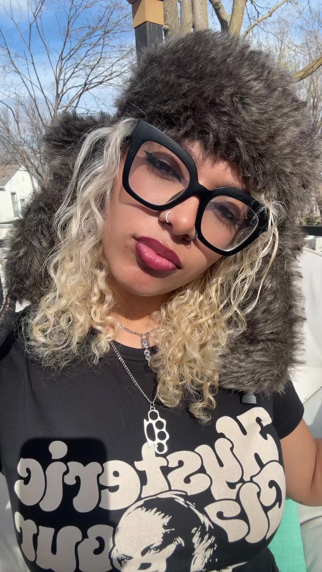 @leaveyourbf