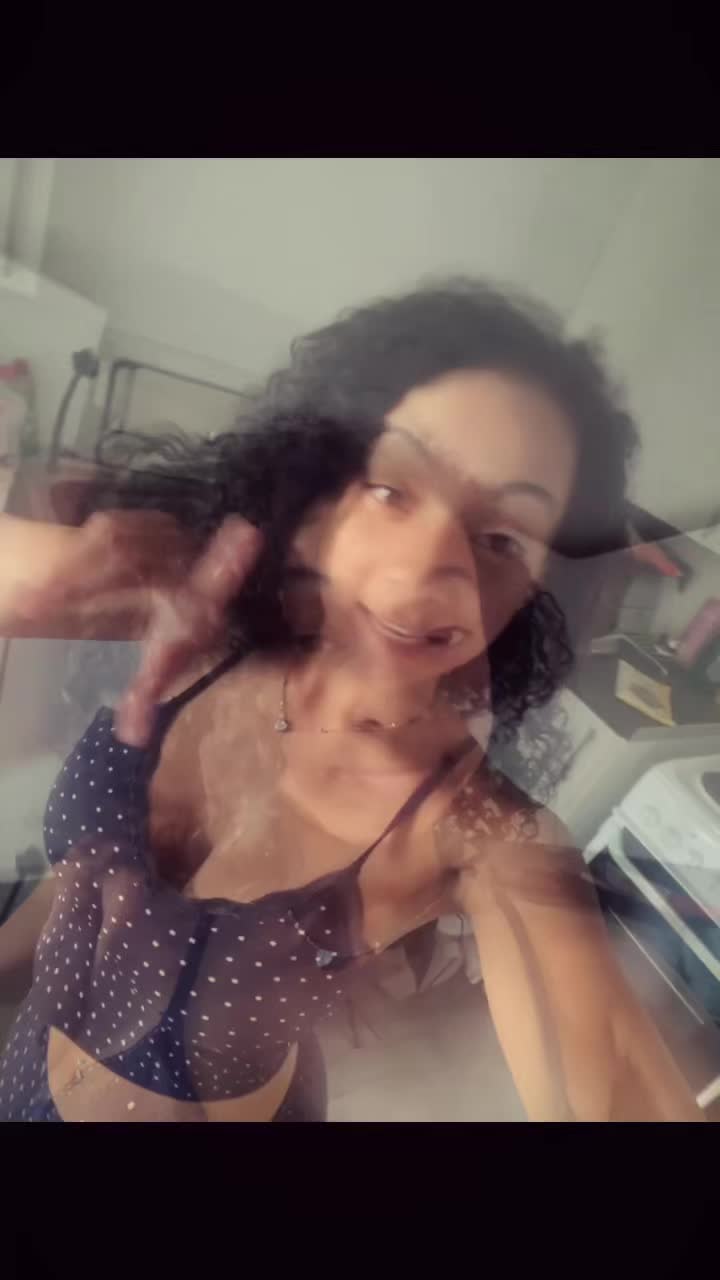 @⃟