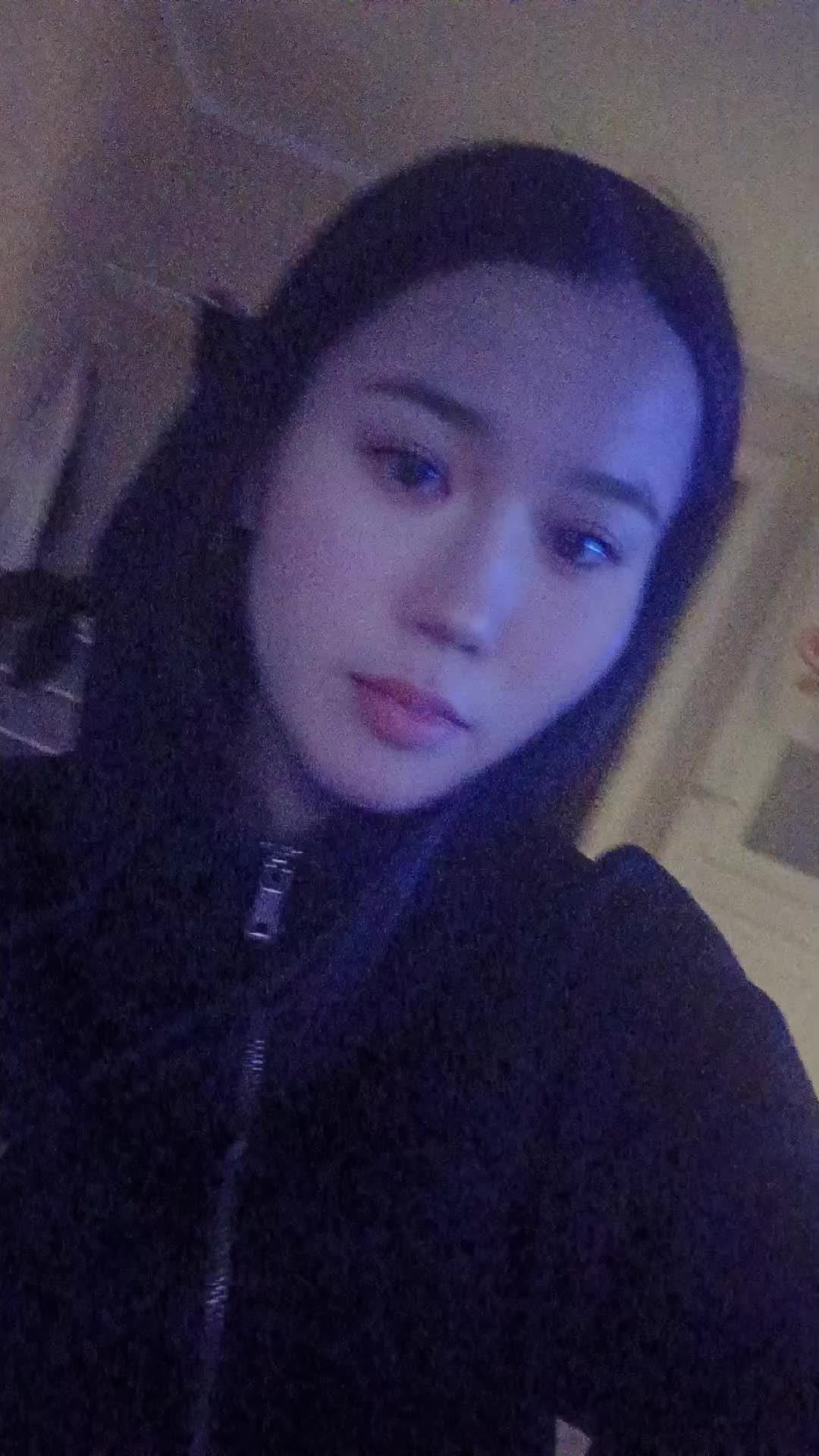 @Асель
