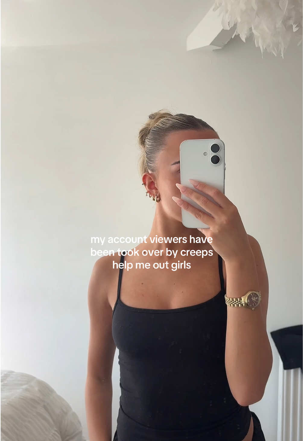 @livhowellll