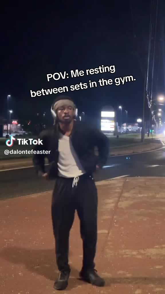 @FourEyedHoneyB
