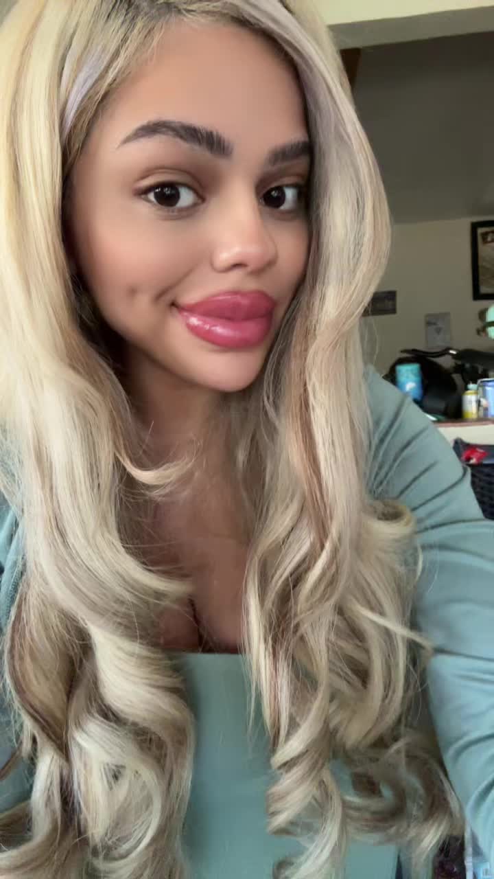 @Hillerstoneee