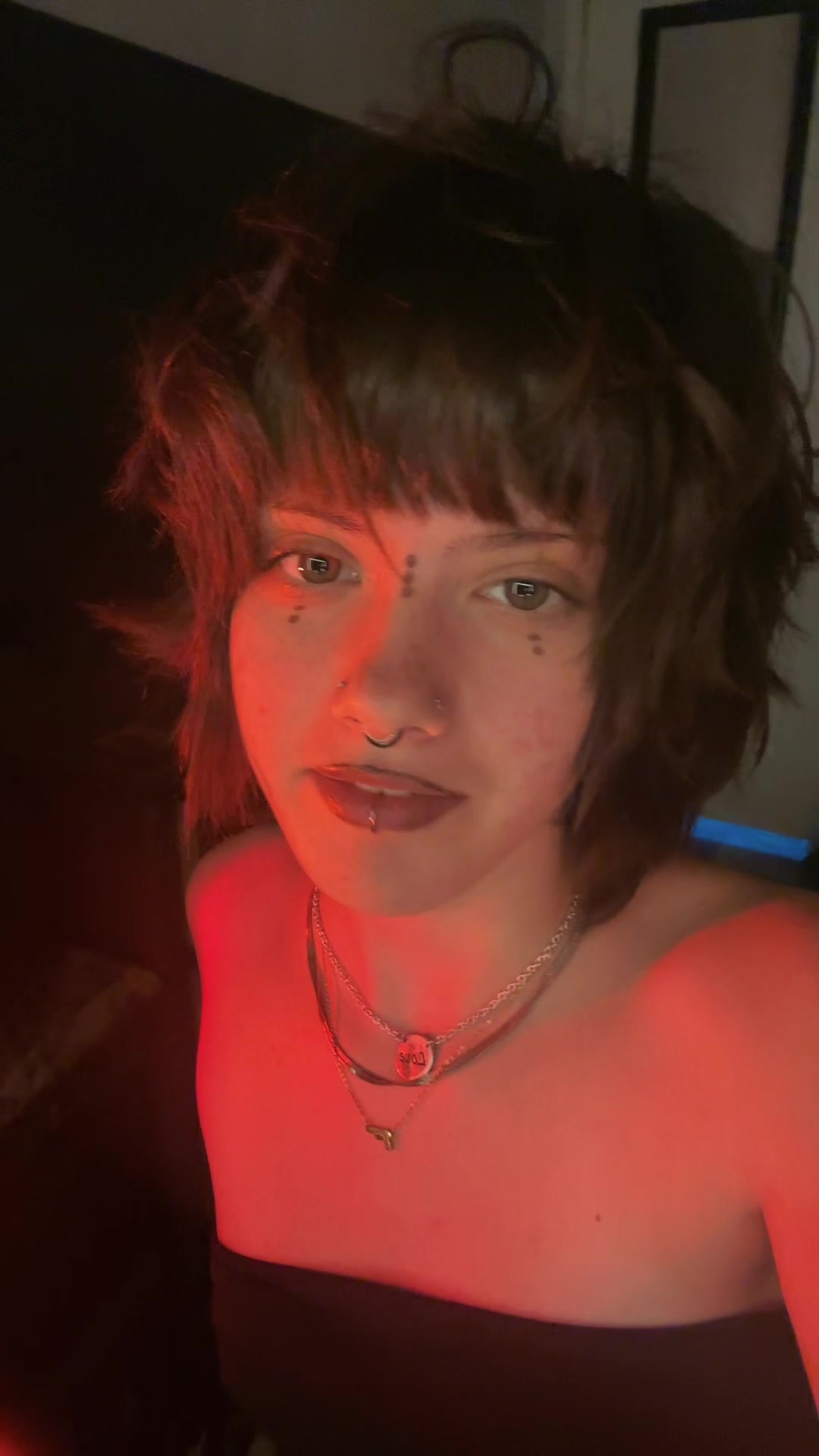 @llyla404