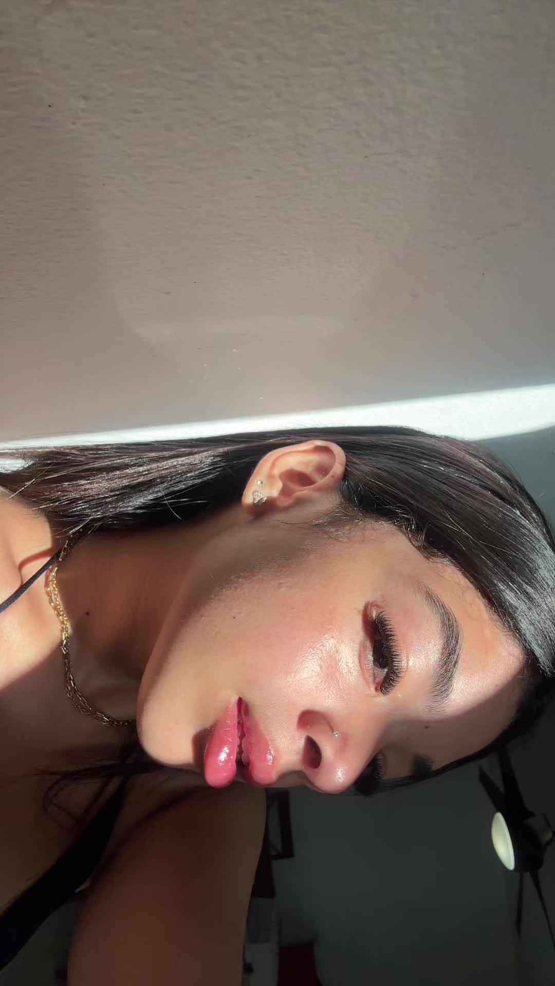 @danieliz