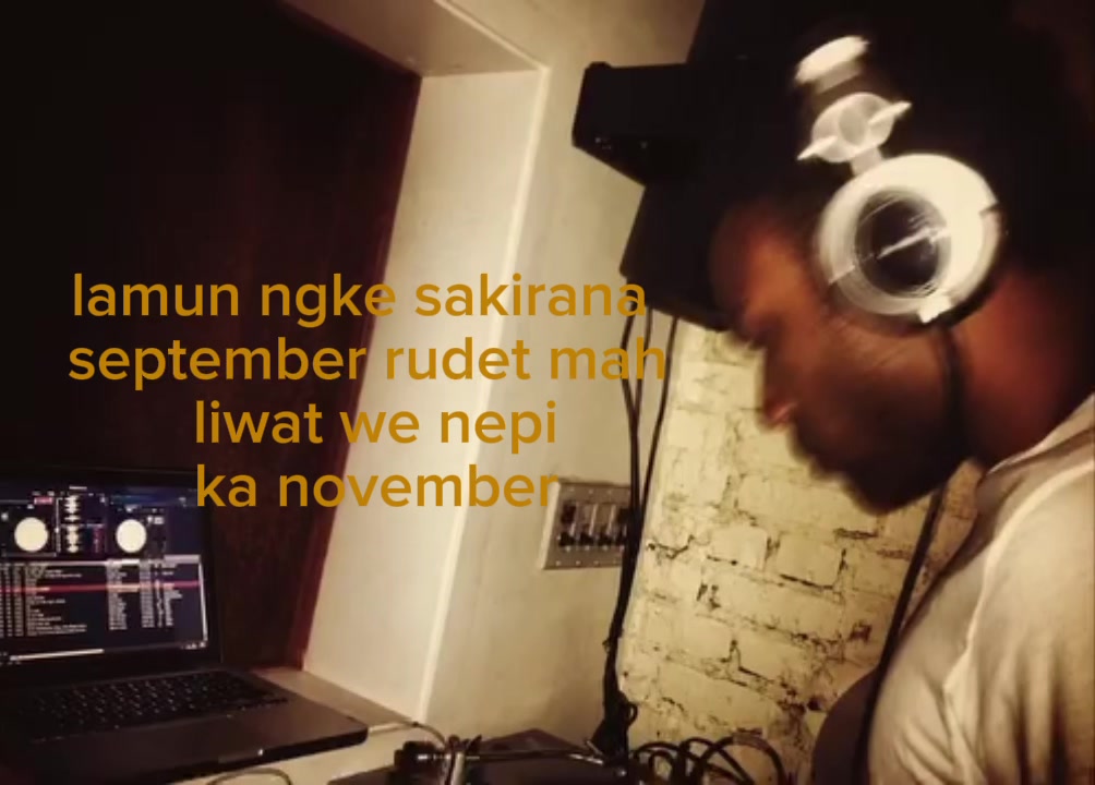 @f4