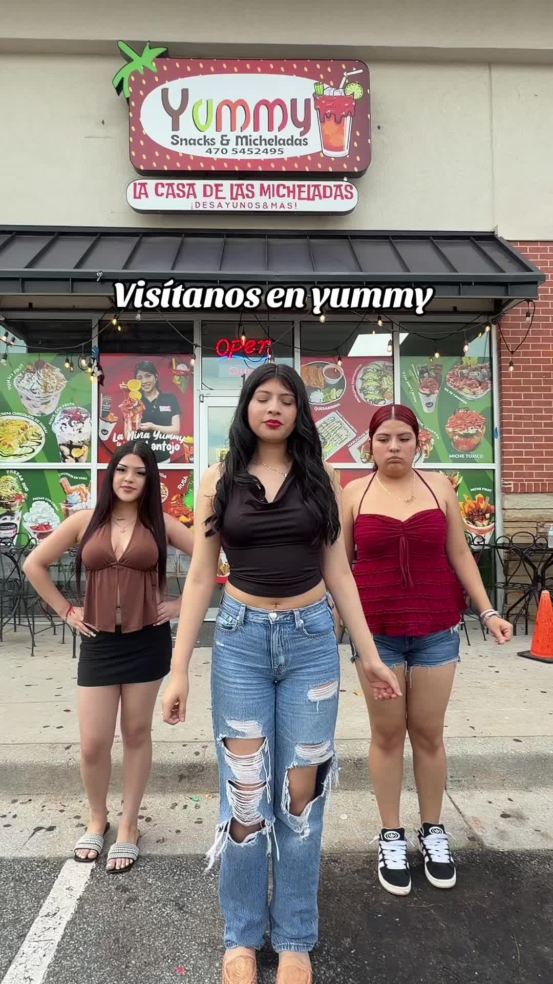 @Yummy snacks y micheladas