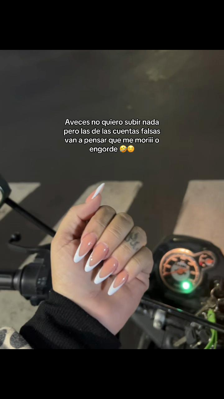 @Carol  Y 💅✨🍒
