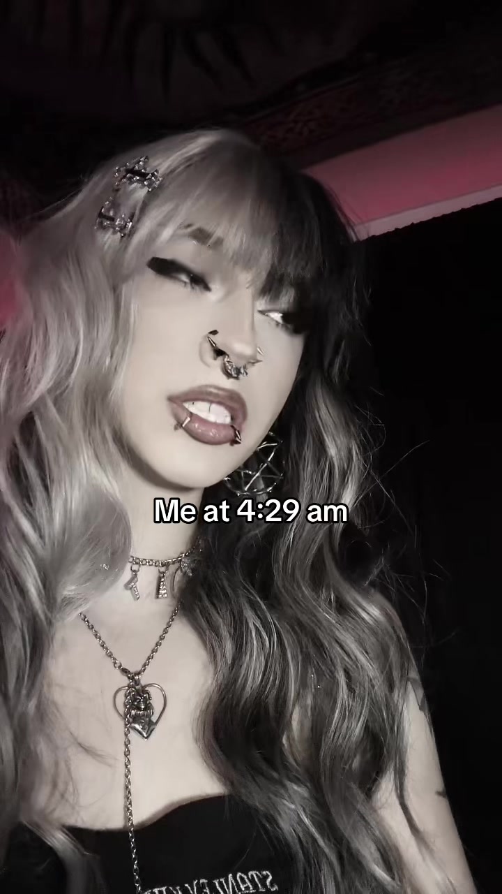 @𝕽𝖔𝖈𝖐𝖞/𝕯𝖔𝖑𝖑𝖞🤍🗡️