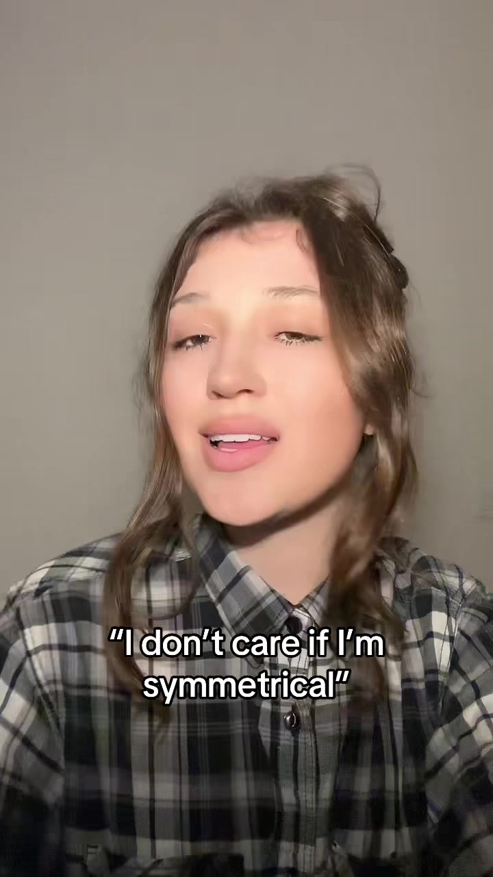 @Nadíne