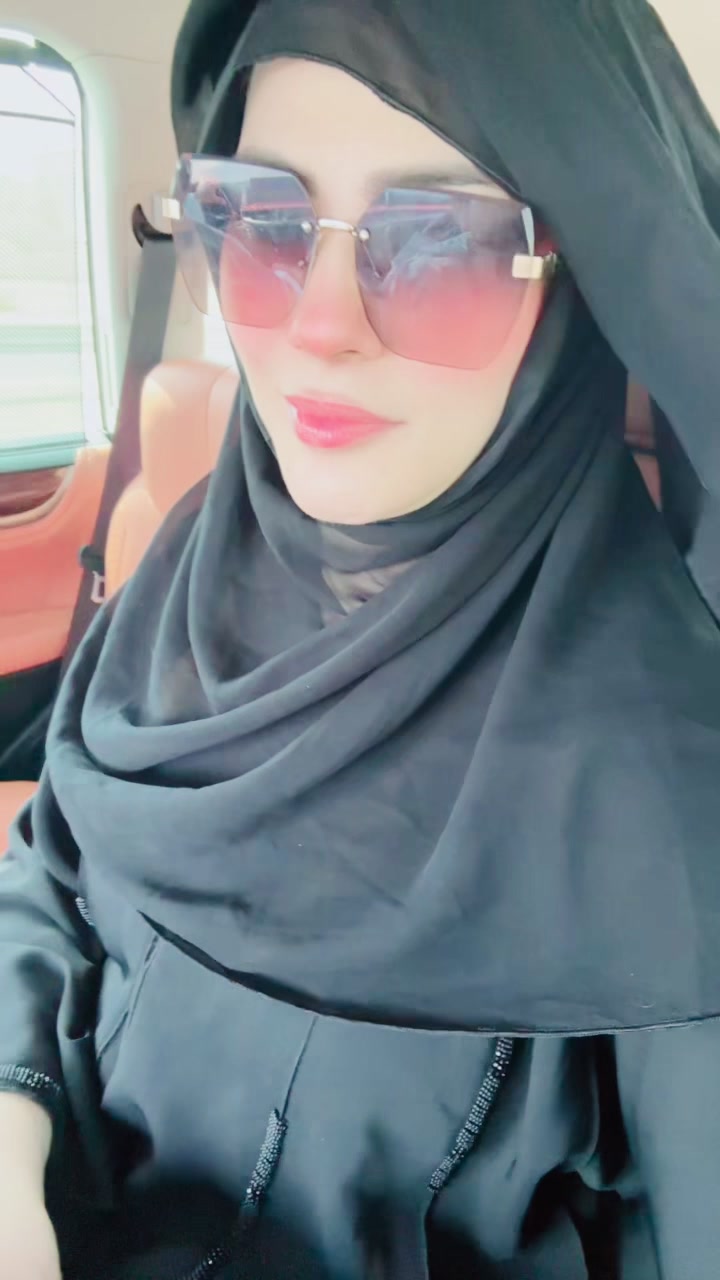 @ZarPari official