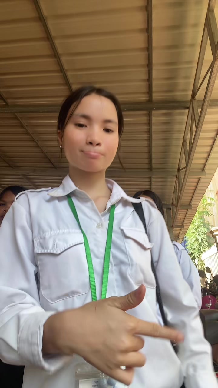 @ជំទាវណាលី🙂