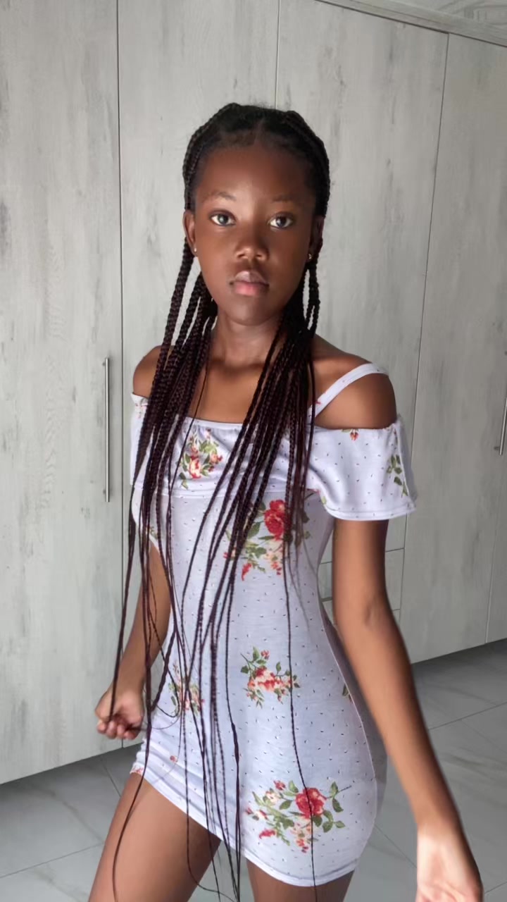 @Celestina M ᥫ᭡.