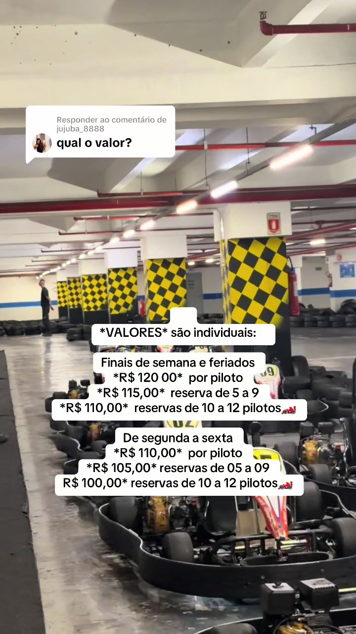 @anadelamonica