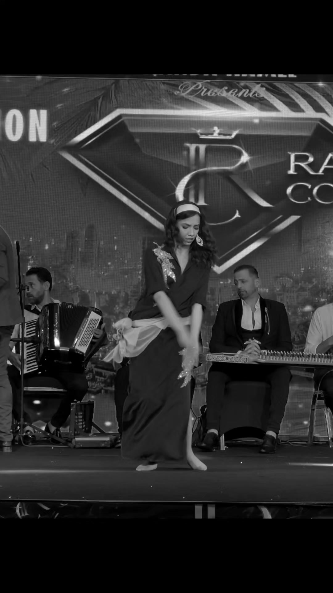 @Egyptian dancing