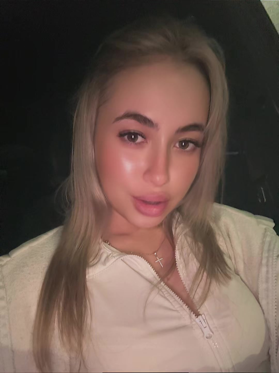 @М🫦