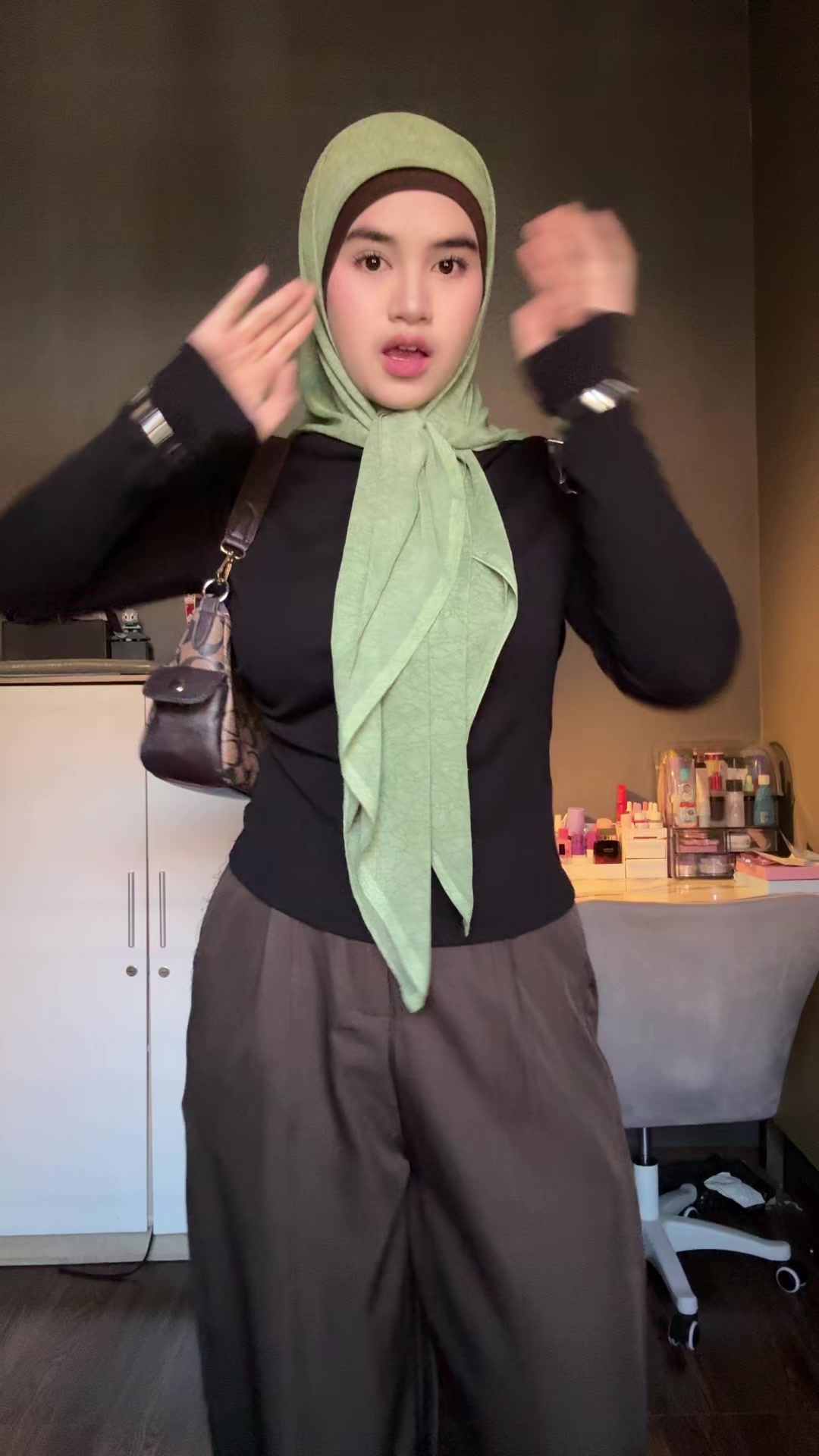 @Nayyut