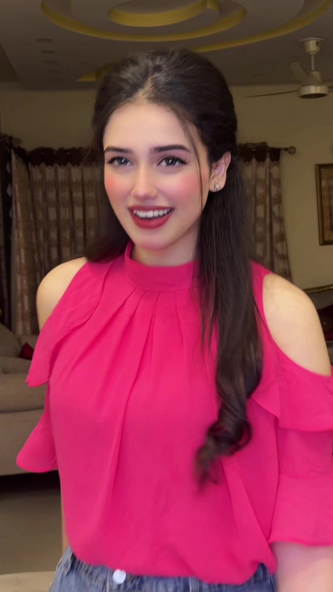 @Alina Amir