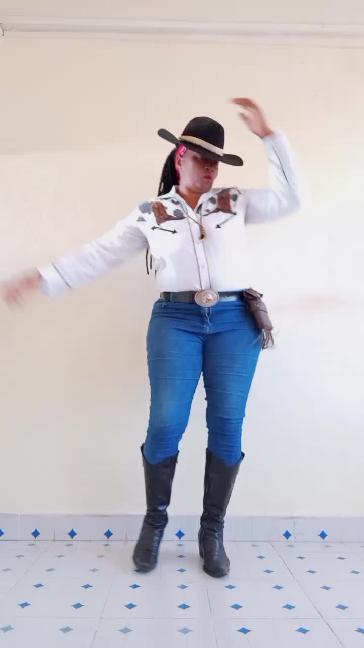 @Dancing cowgal 001