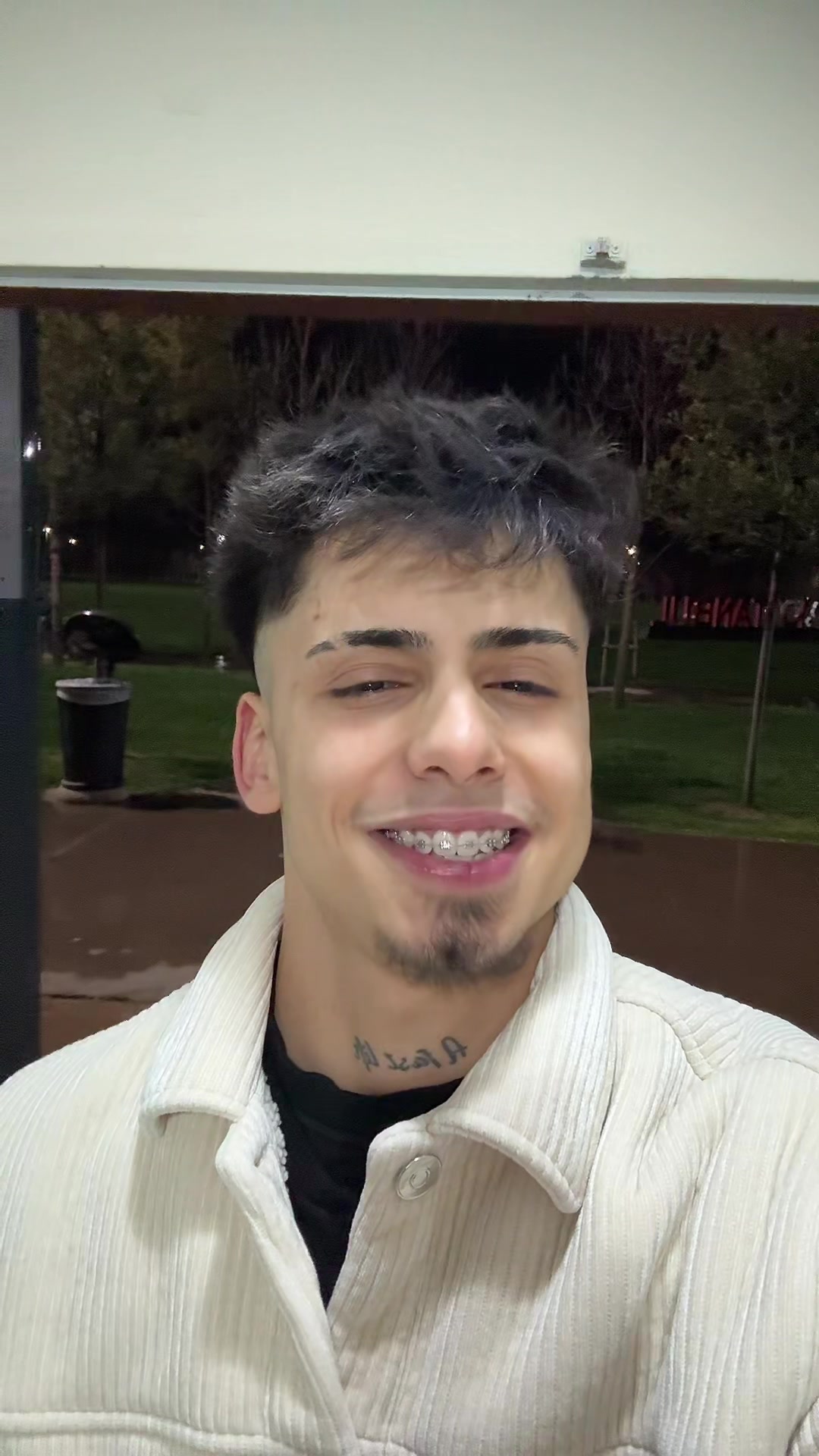 @M