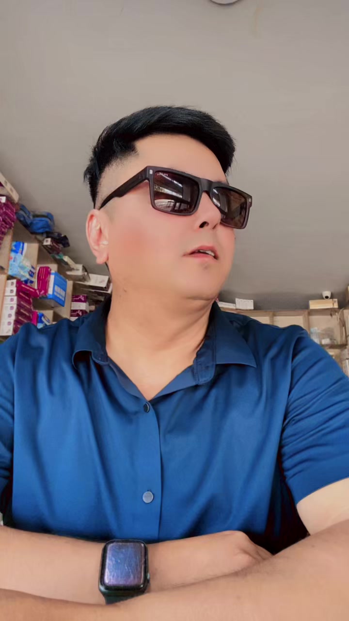 @𝓣𝓾𝓹𝓱𝓪𝓷 𝓐𝓭𝓱𝓲𝓴𝓪𝓻𝓲
