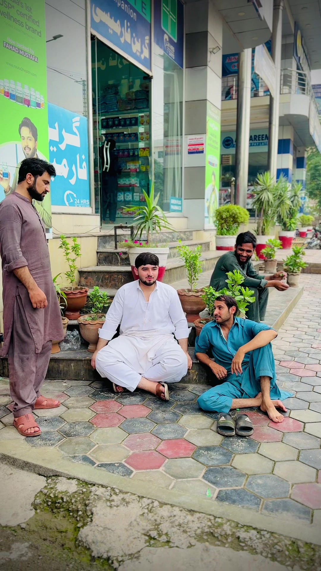 @🫠 GULLU BHAI 🩷