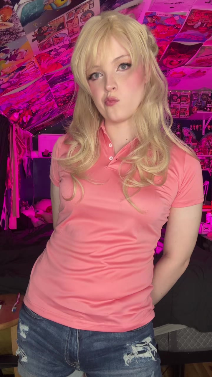 @Blaze_Cosplayz