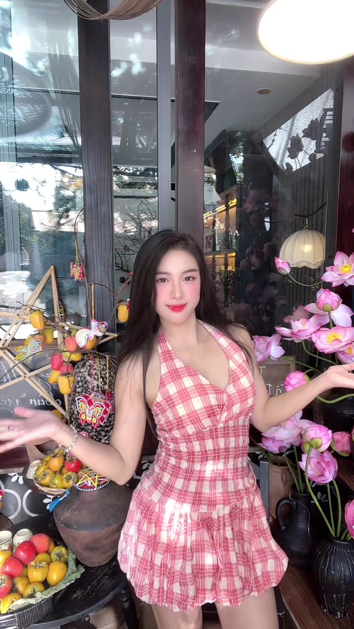 @Phượng th&iacute;ch ngắm m&acirc;y