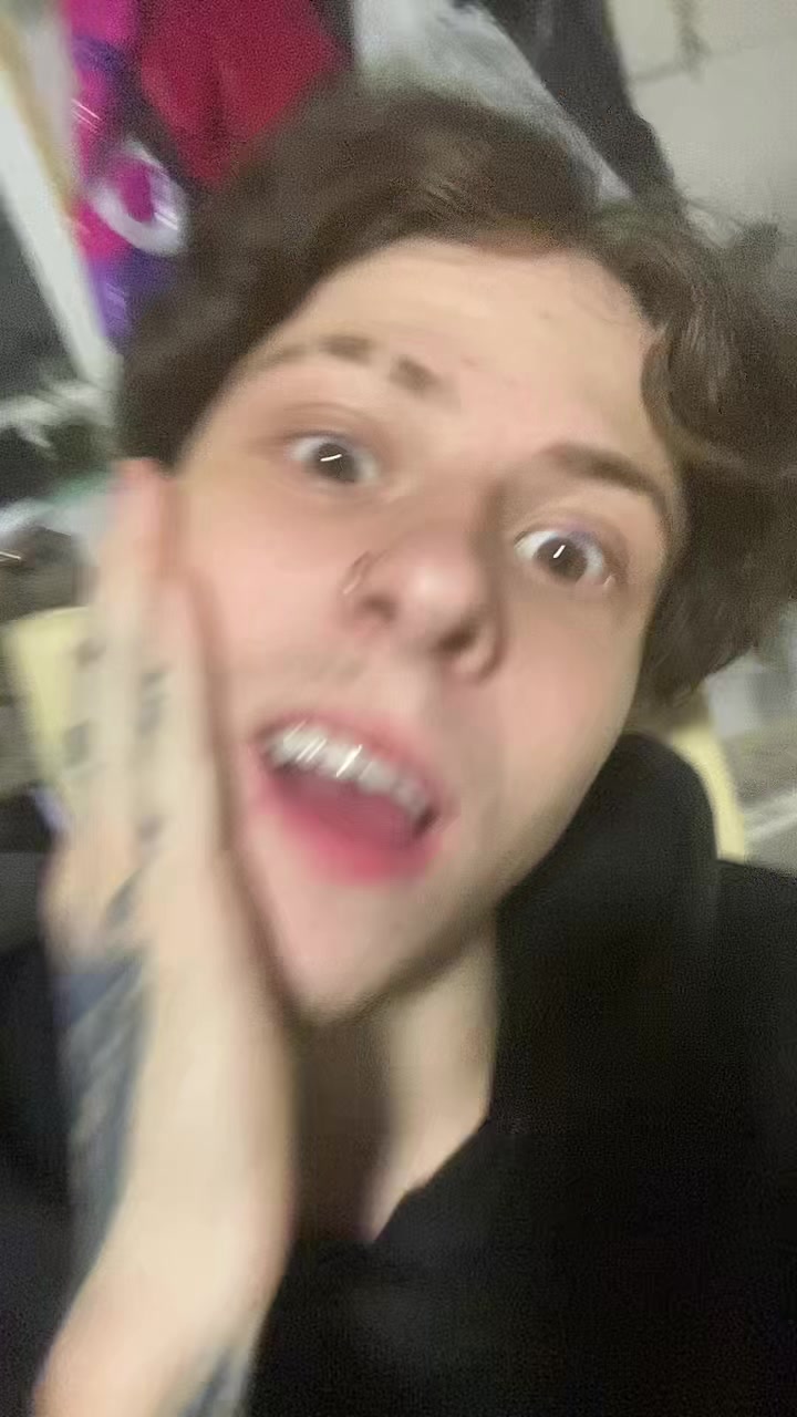 @Tn
